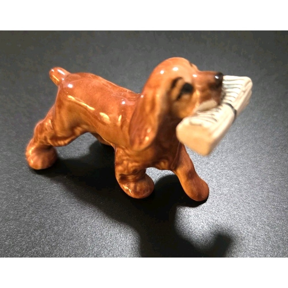 Hagen Renaker - Tan Papa Cocker Spaniel Dog With Newspaper - Retired Vintage
